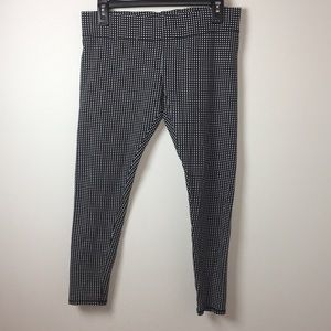 Athletic leggings